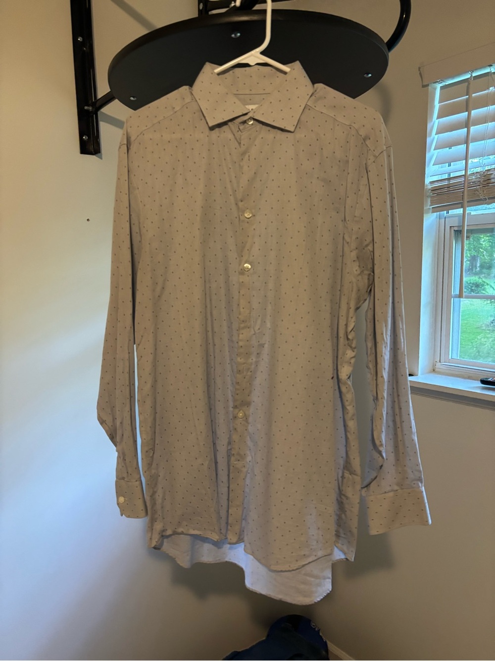 Men's Long-Sleeve Dot-Print Dress Shirt - Light Gray
